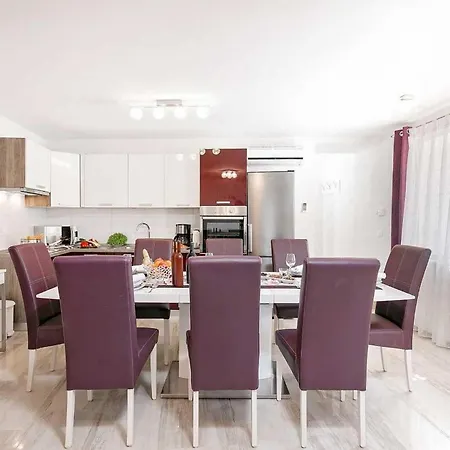 Holiday home Vittorio *